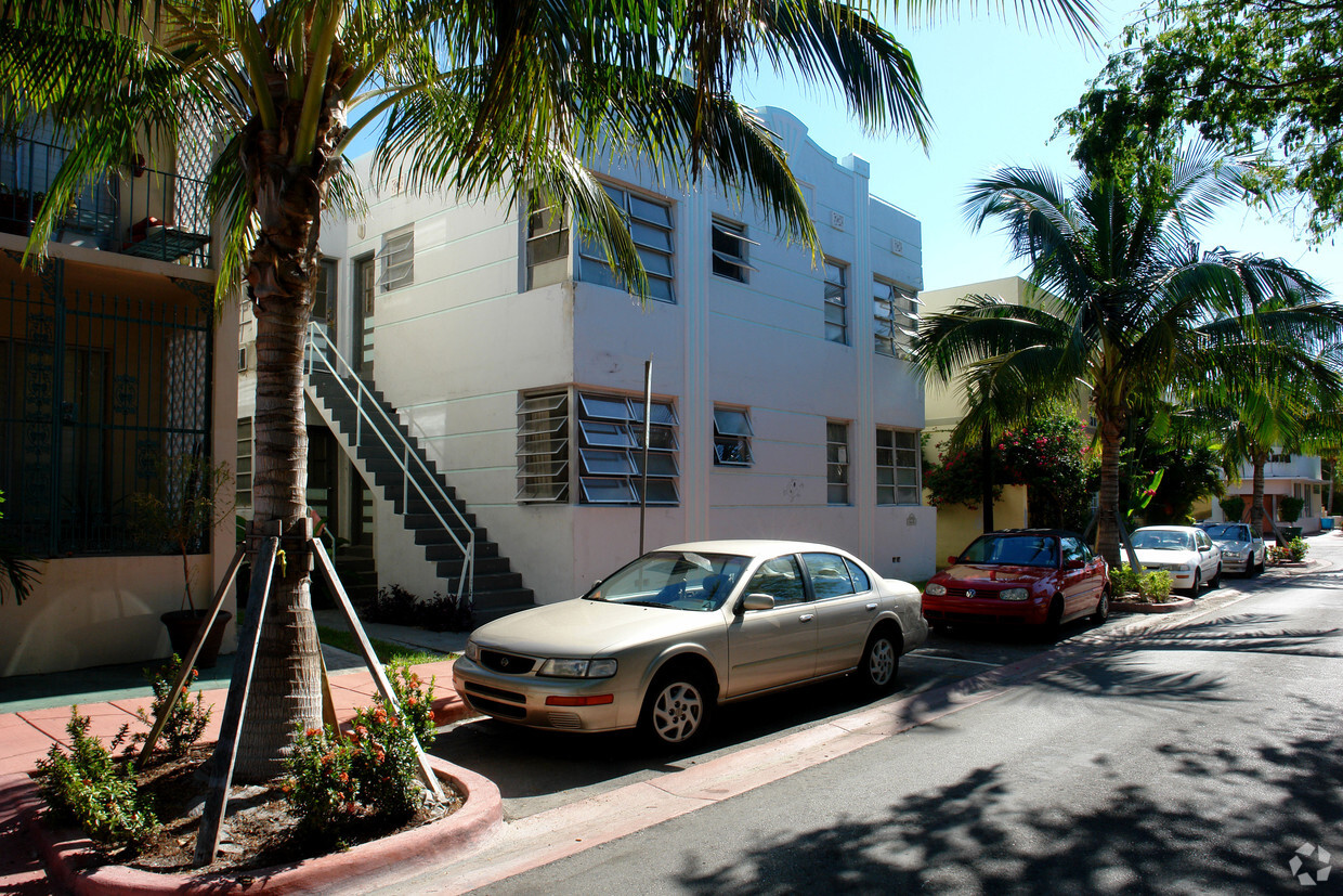 Building Photo - The Allen Apartments