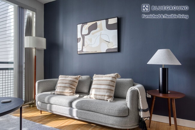 Building Photo - 320 D St