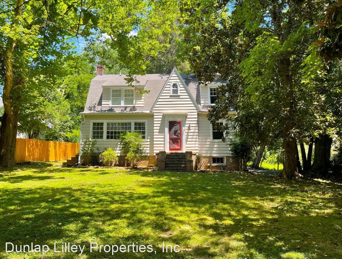 4 br, 2 bath House 300 Chase Avenue House Rental in Chapel Hill, NC