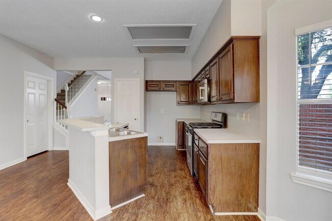 Foto del edificio - 14203 Cascade Falls Dr