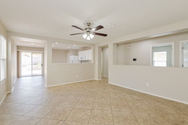Foto del edificio - 6329 S Sunrise Valley Dr