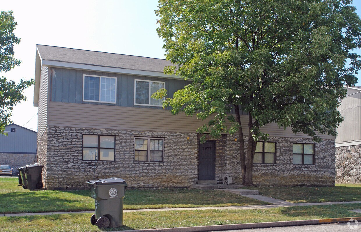 2977 Winter Garden Dr, Lexington, KY 40517 Apartments 2977 Winter