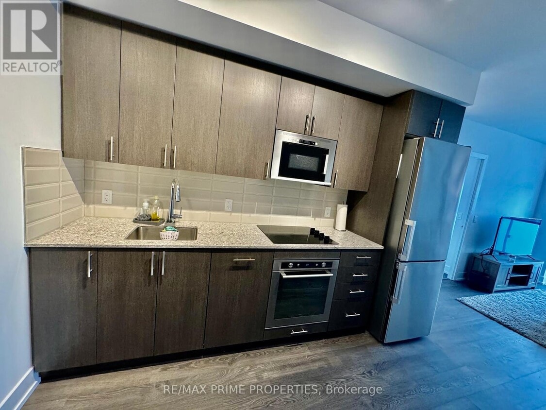 Photo principale - 2550-2550 Simcoe St N