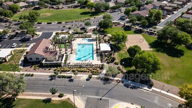 Foto del edificio - 1712 S Martingale Rd