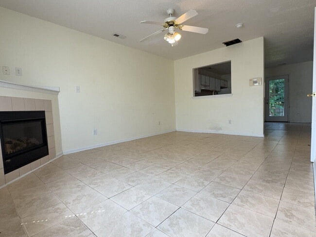 Building Photo - 1209 Timberlake Trail