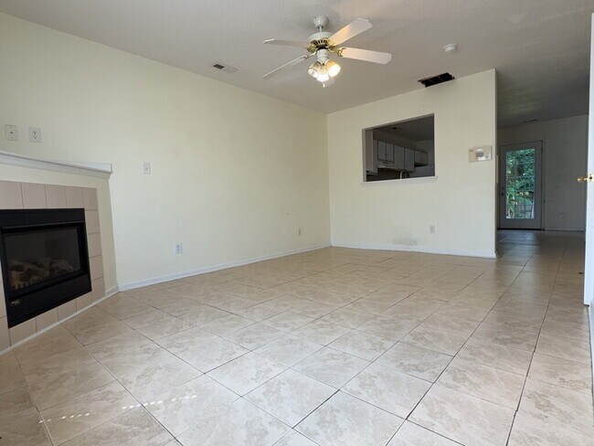 Foto del edificio - 1209 Timberlake Trail