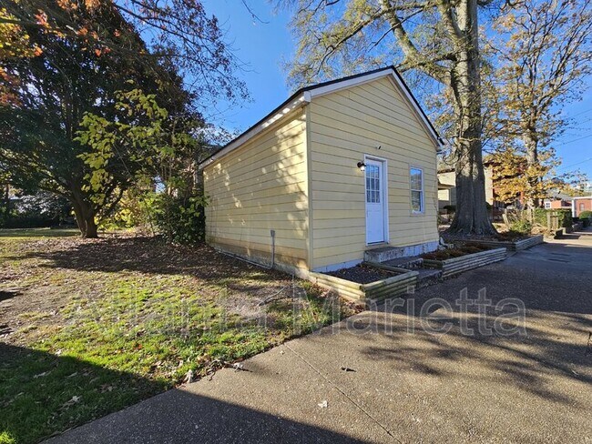 Building Photo - 521 Auburn Ave NE
