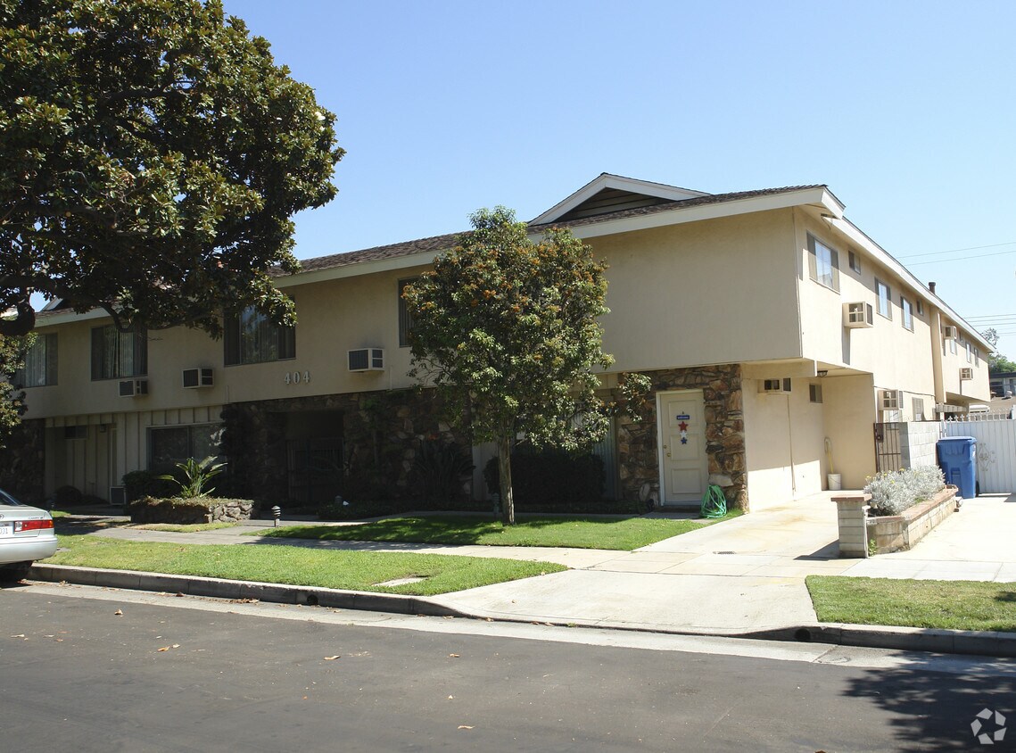 Primary Photo - 404 N Monterey St