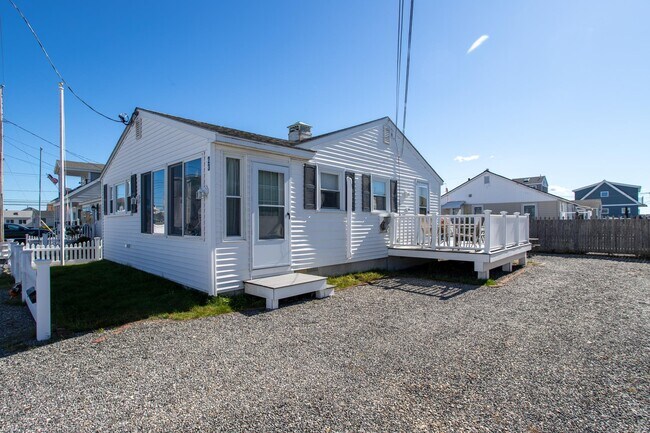 Foto del edificio - 23 Diane Ln