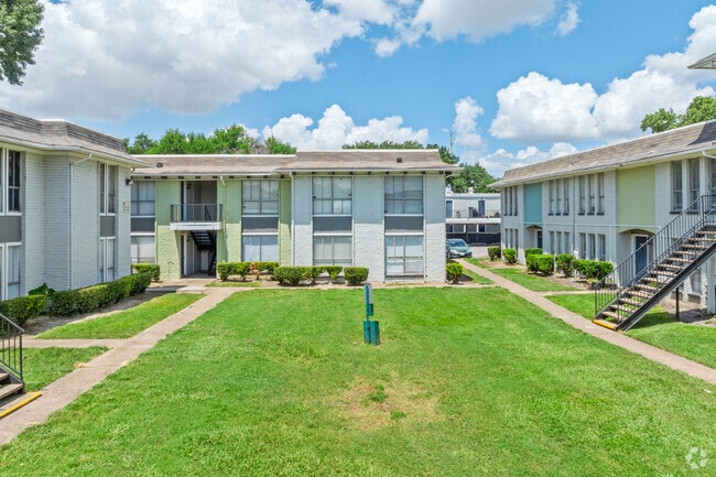 Building Photo - The Alora Apartments