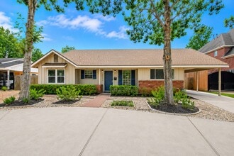 Building Photo - 5139 Beechnut St
