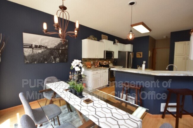 Foto del edificio - 604 Crane Creek Ln