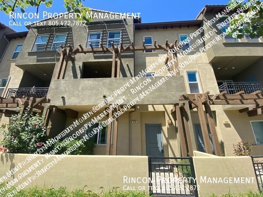 Primary Photo - Park West Camarillo Townhome *4 Bedrooms/3...