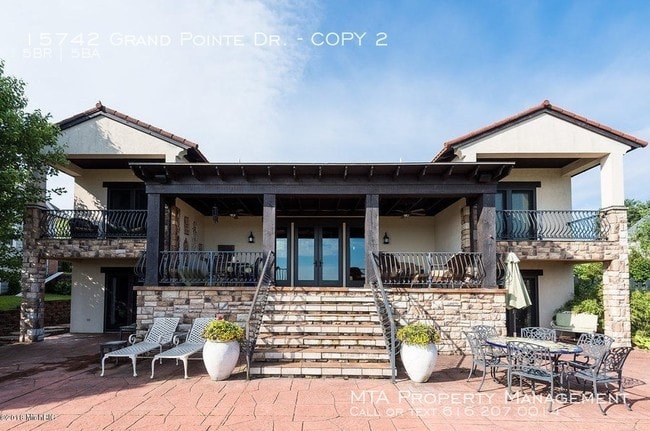 Foto del edificio - Executive retreat on the Grand River