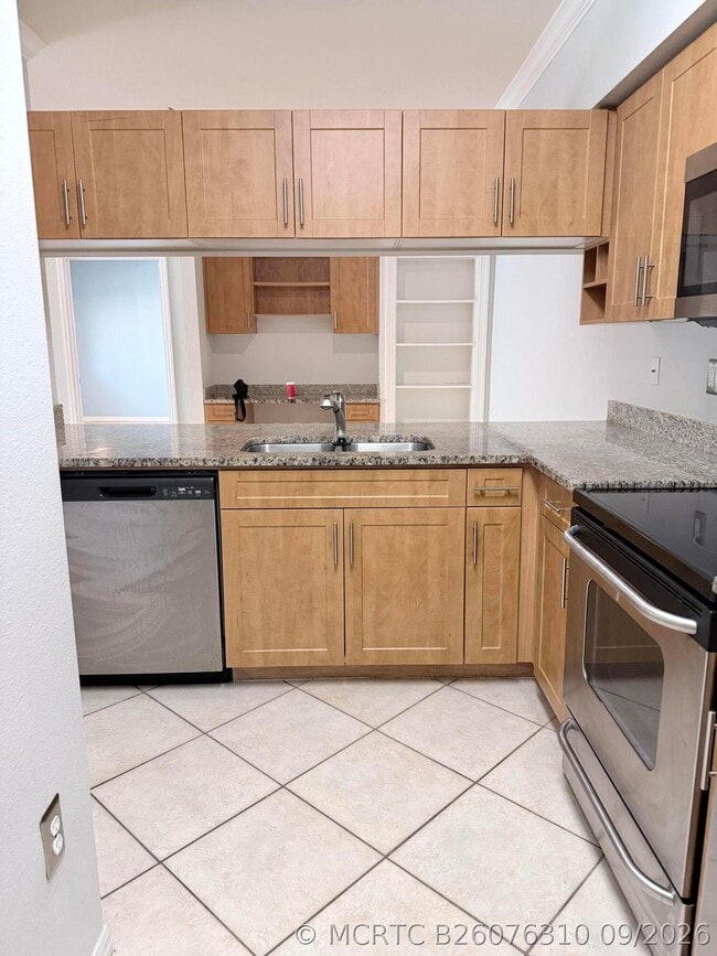 Building Photo - 6426 Emerald Dunes Dr