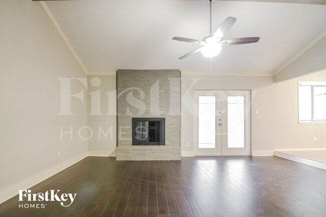 Foto del edificio - 2313 March Ln