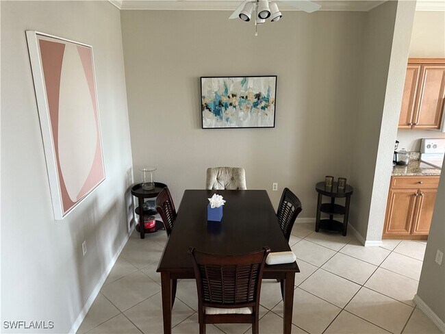 Foto del edificio - 8490 Kingbird Loop