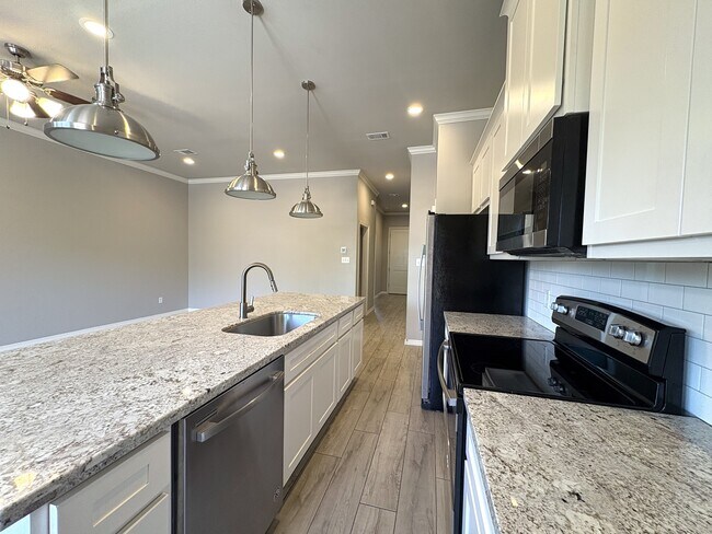 Foto del edificio - 4011 Oaklawn St