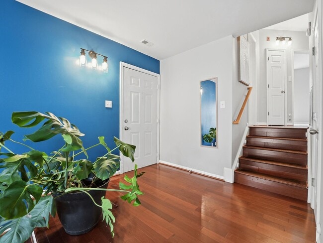 Building Photo - 4667 Longstreet Ln