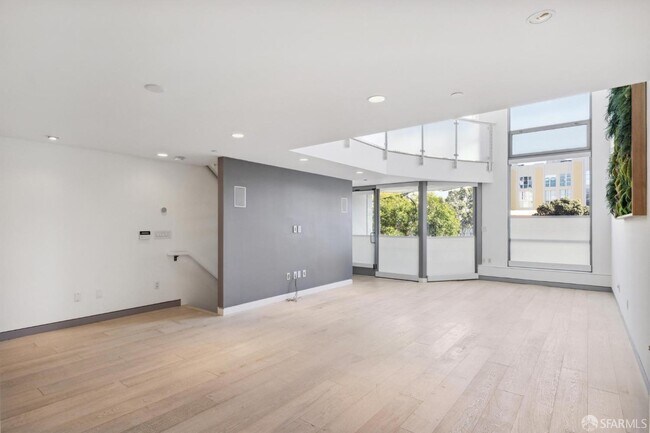 Foto del edificio - 188 S Park St