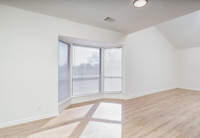 Interior Photo - Bexley House
