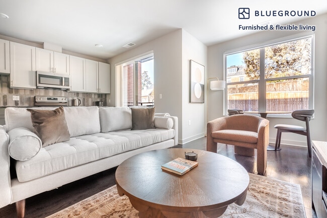 Building Photo - 3929 Landmark Ct