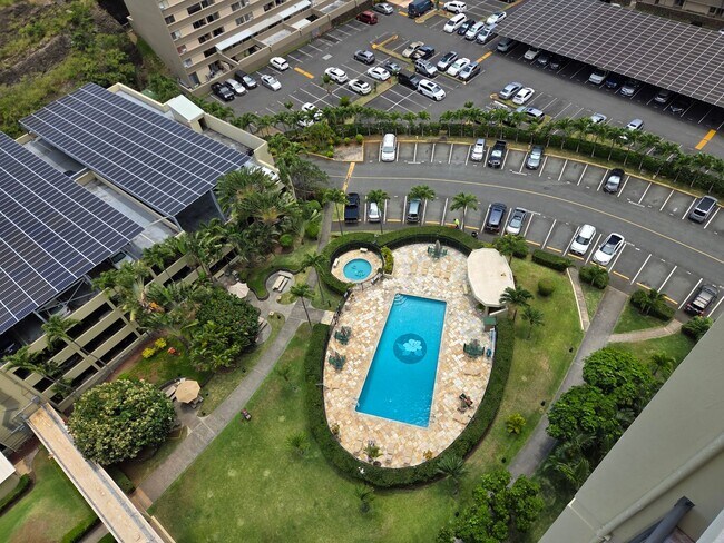 Foto del edificio - 2 bed, 2 bath, 1 parking Available for Rent in Salt Lake