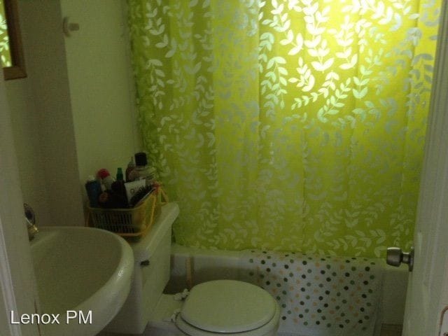 Building Photo - 2 br, 1 bath Apartment - 340 Academy