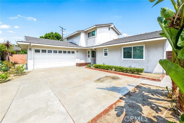 Building Photo - 16642 Spruce Cir