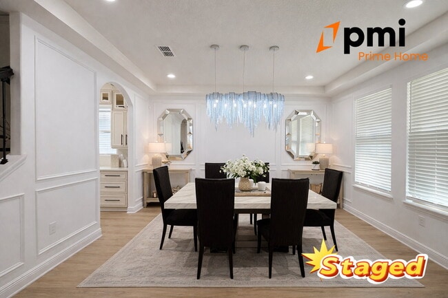 Building Photo - "Spacious Elegance Awaits: 5-Bedroom Home with 3.5 Baths in Winter Garden"