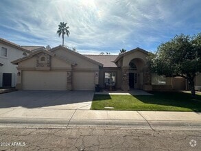Building Photo - 2301 E Beachcomber Dr