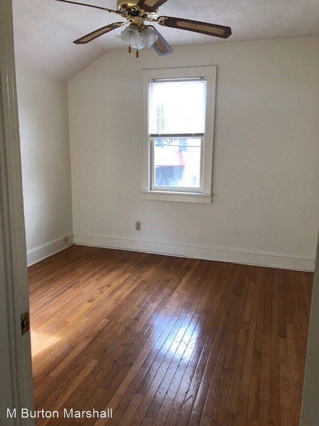 Building Photo - 3 br, 1 bath House - 22 Eaton St
