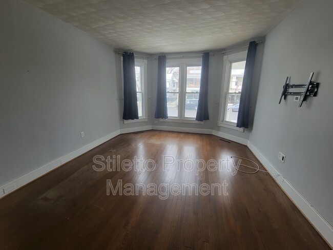 Building Photo - 203 Luzerne Ave