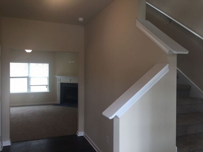 Building Photo - 356 Brookwood Crossing