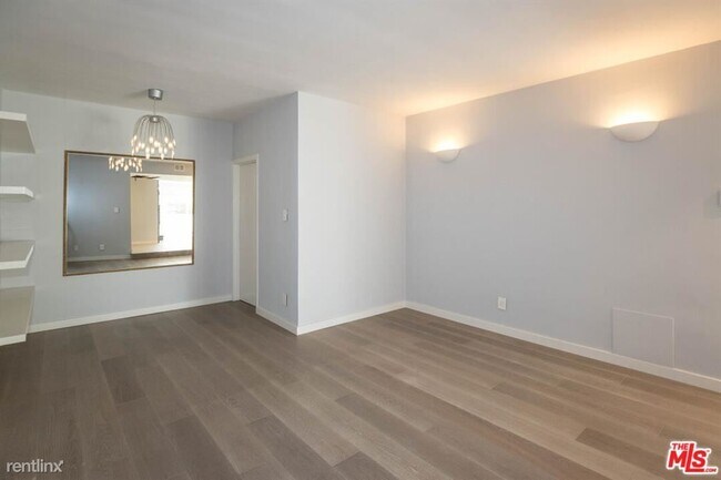 Building Photo - 2 br, 2 bath Condo - 11920 Dorothy St Apt 304