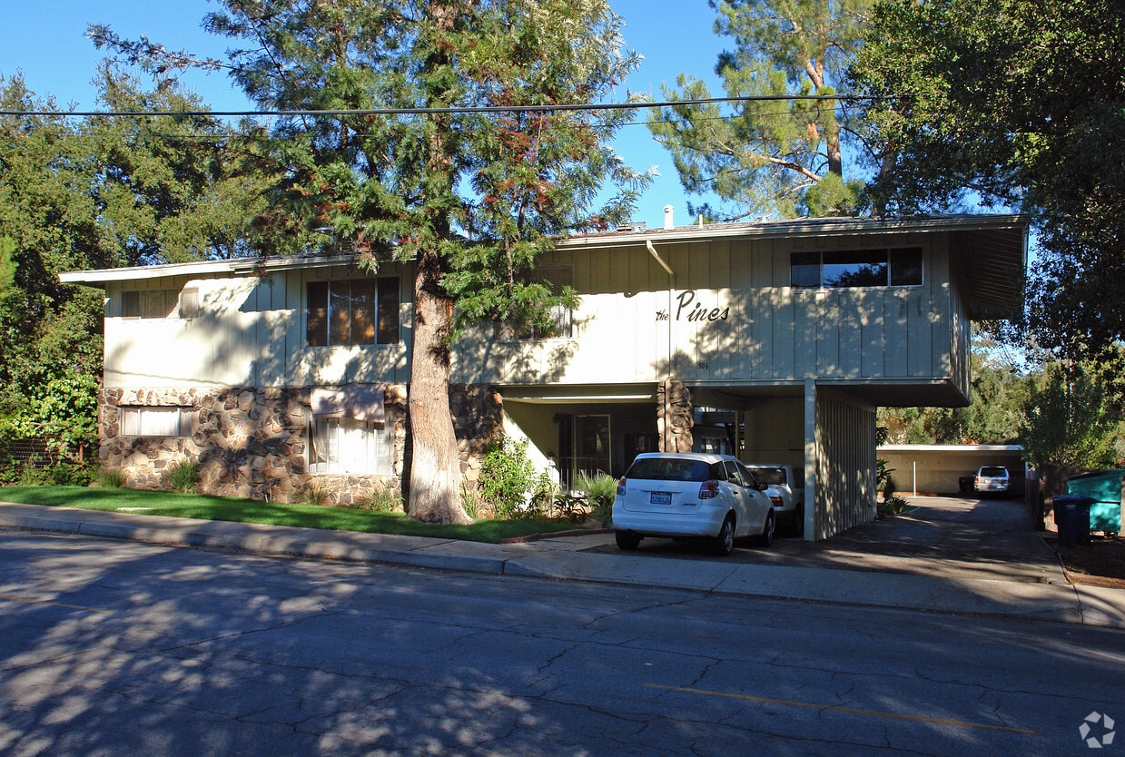 The Pines Apartments in Ojai, CA