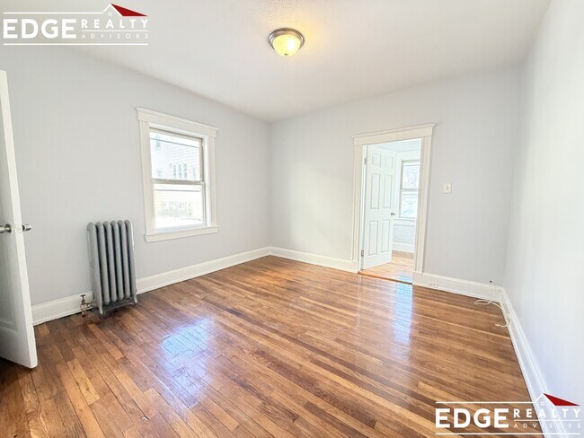 Building Photo - 232 Foster St