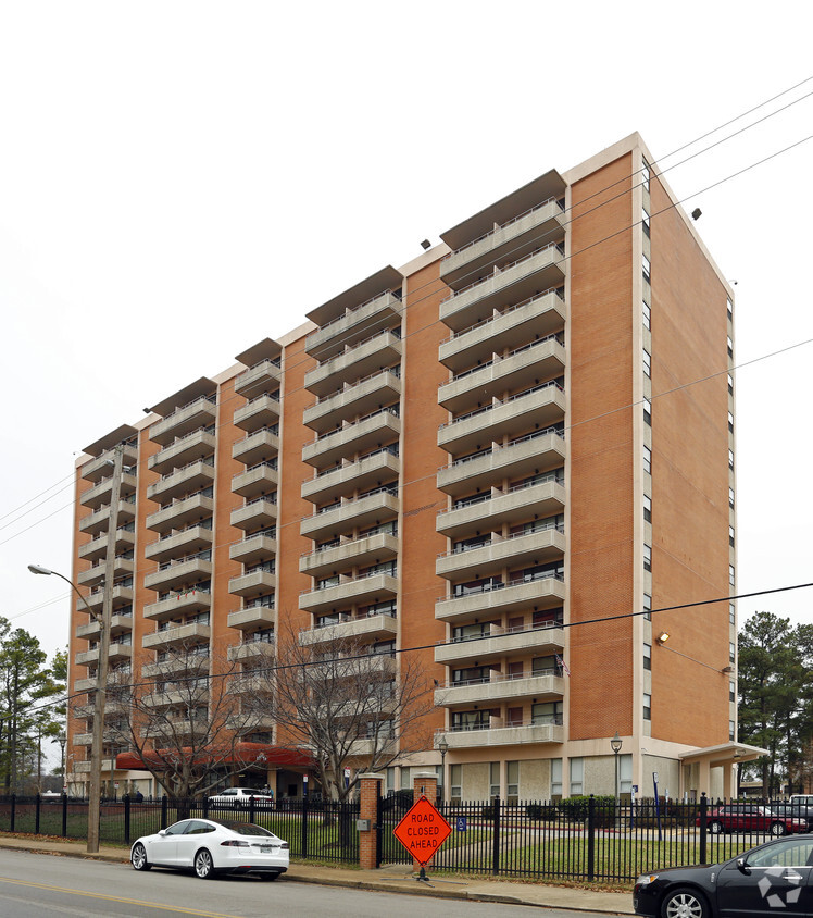 Primary Photo - Jefferson Square Apartments