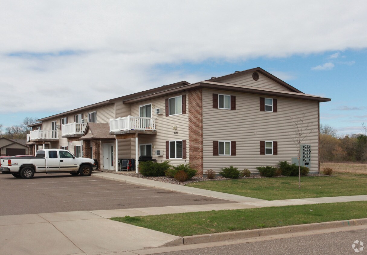 4580 Arrowhead Dr, Eau Claire, WI 54703 Apartments in Eau Claire, WI