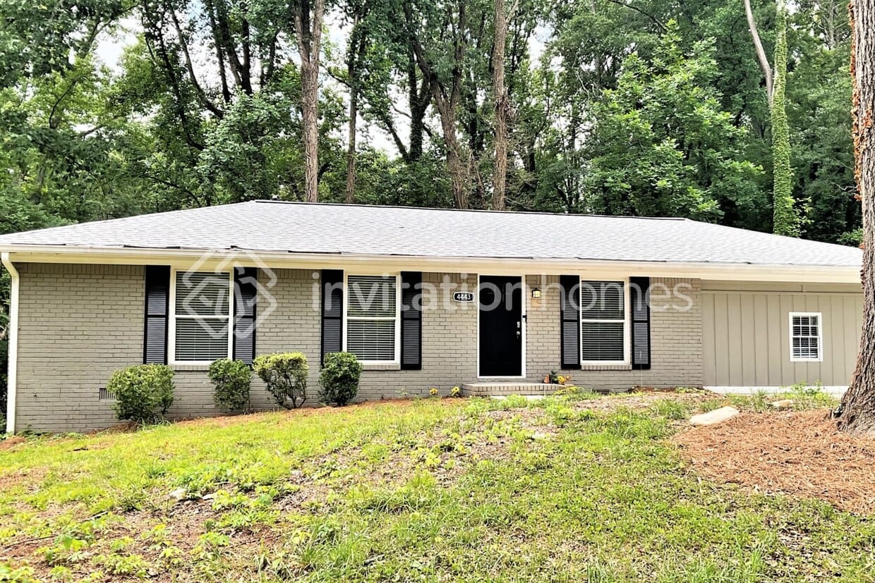 Primary Photo - 4443 Colony East Dr