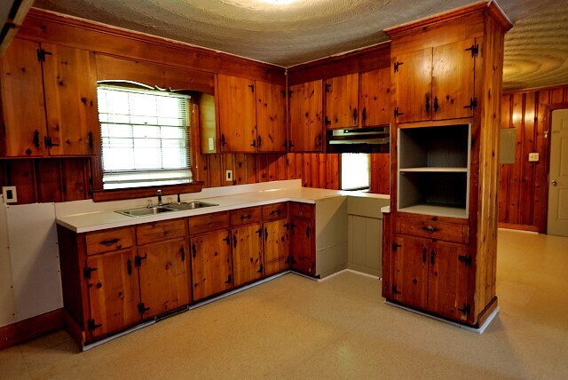 Building Photo - 641 Powell Drive