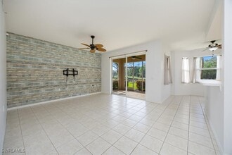 Building Photo - 3820 Sawgrass Way