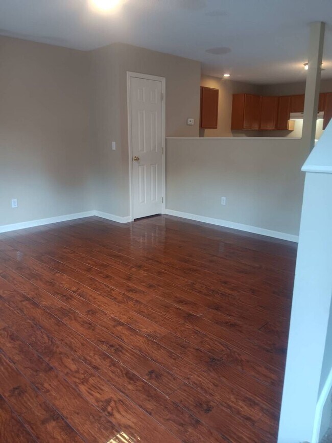 Foto del interior - Laurel Brook Community
