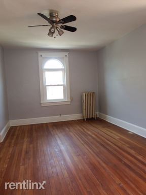 Building Photo - 300 E University Pky
