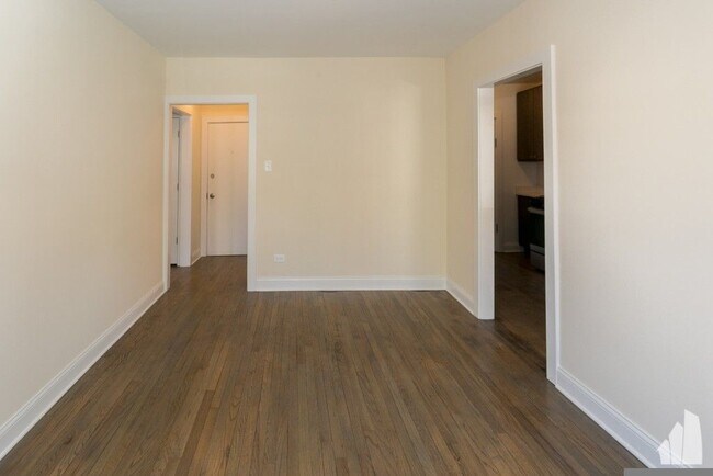 Building Photo - 2639 N Spaulding Ave