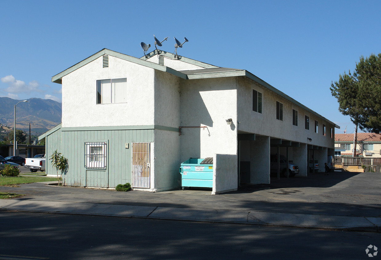 Foto del edificio - 338-350 W Harvard St
