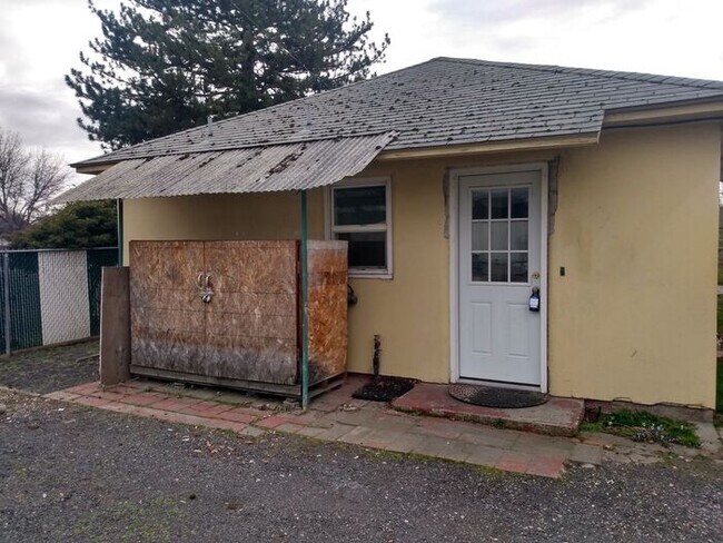 Foto del edificio - 2106 4th Ave N