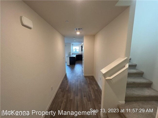 Building Photo - 3 br, 2.5 bath House - 2750 Frosted Teal Ave