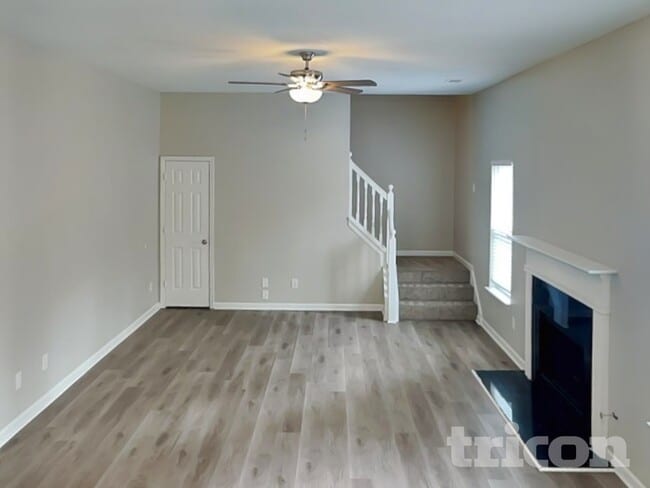 Building Photo - 7436 Petal Pl