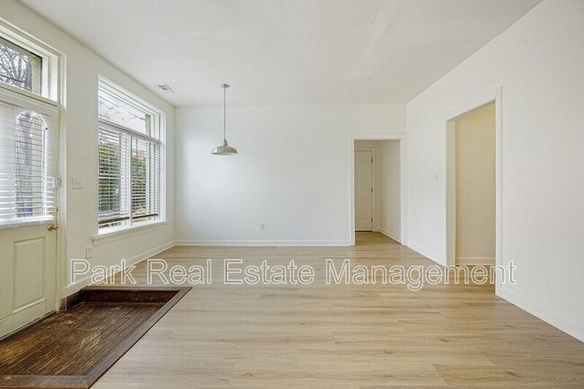 Photo - 505 N Greensboro St Apartment